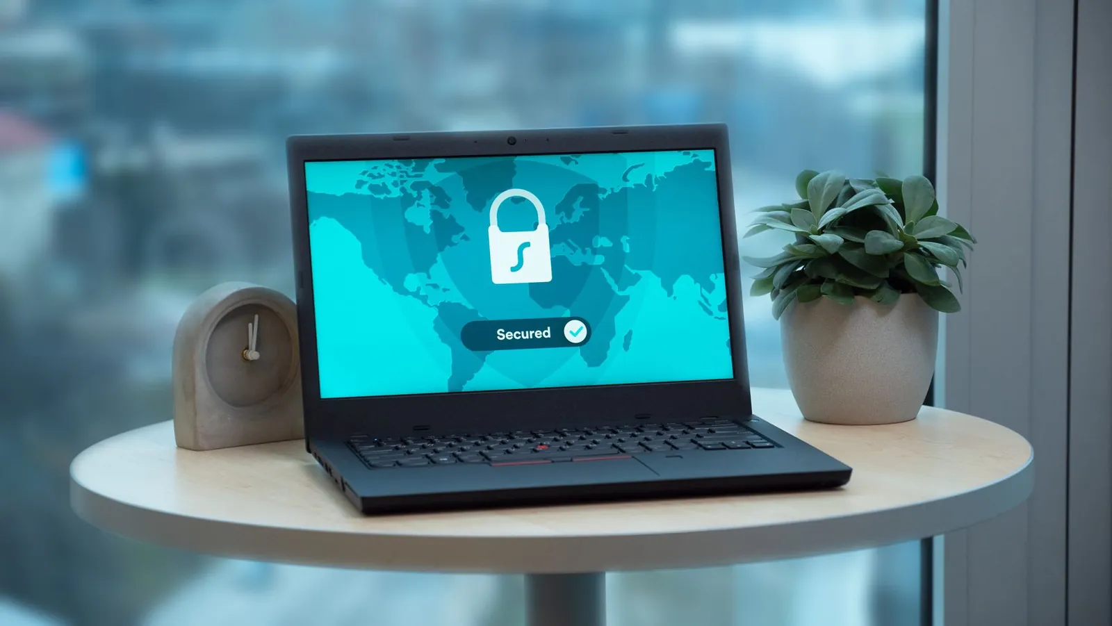 Ordinateur portable affichant un cadenas de sécurité