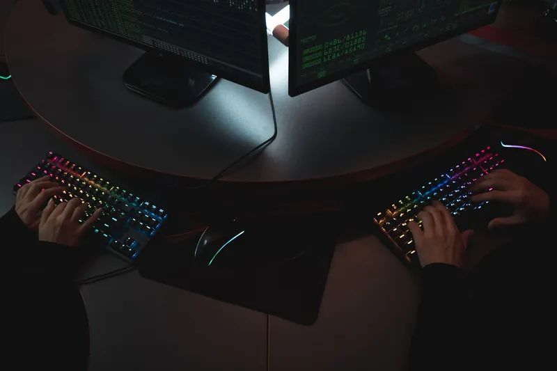Poste de surveillance en sécurité informatique